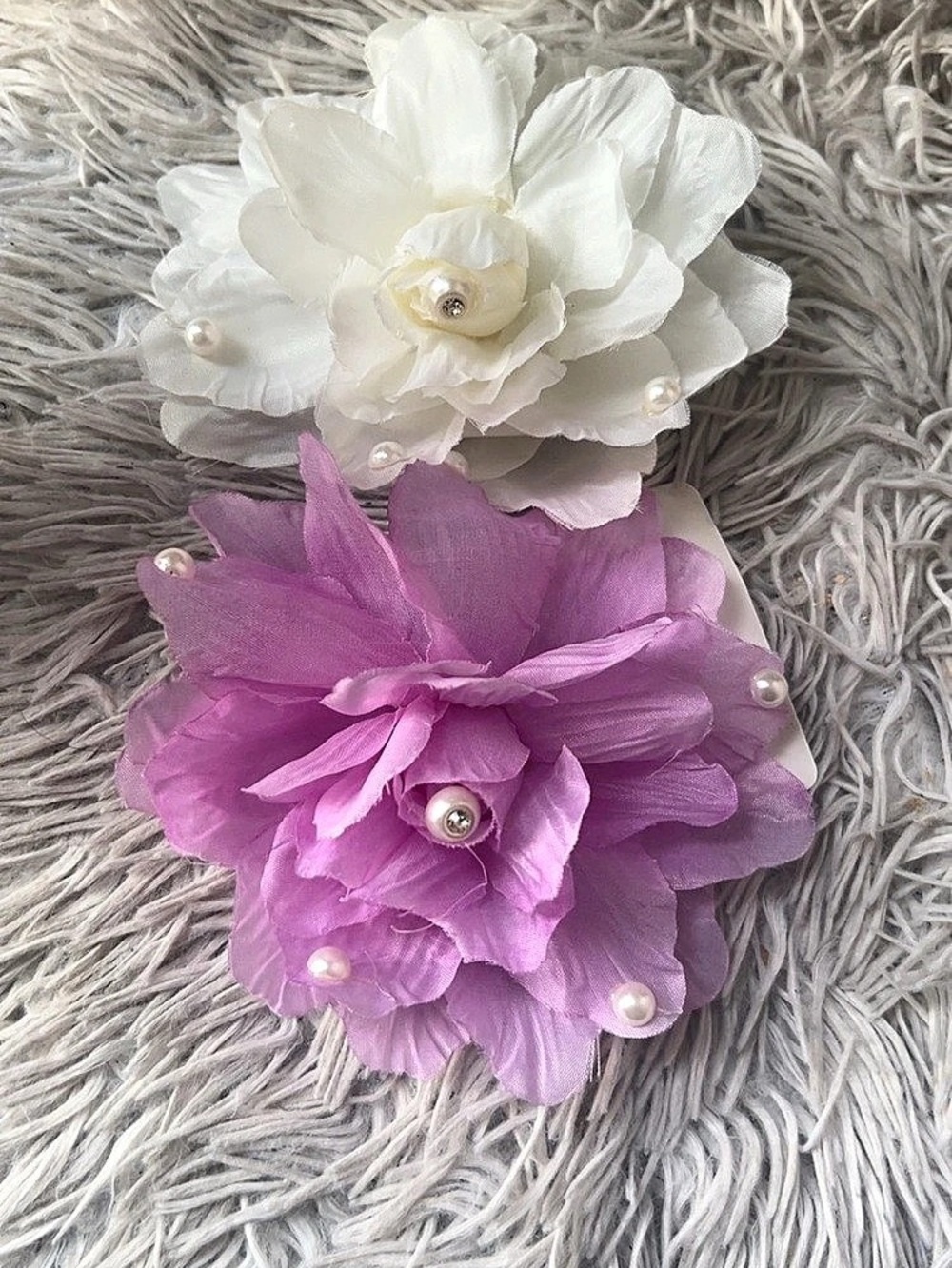 Floral Hair Accessories in Pink & White